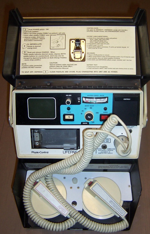 Lifepak 4 Defibrillator; NEMSM.0238 on eHive