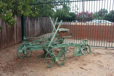 mould-board plough; M3