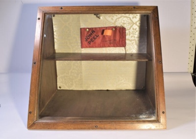 Retail display cabinet; Unknown; C1971-191