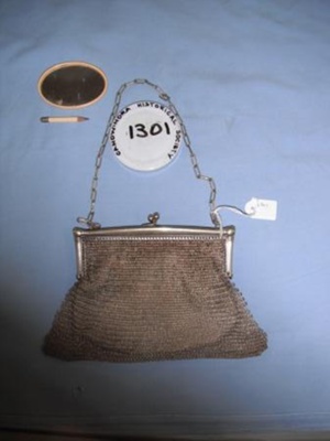 handbag; SH1977-1301