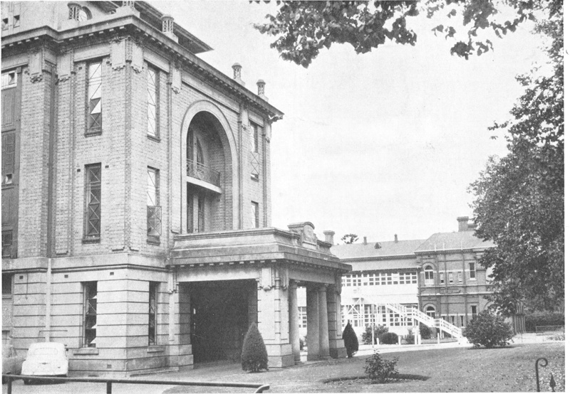 Exteriors Bice Building; 1954; 1.256 eHive