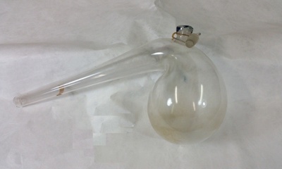 Glass: Retort; Ca 1970s; AR#5900