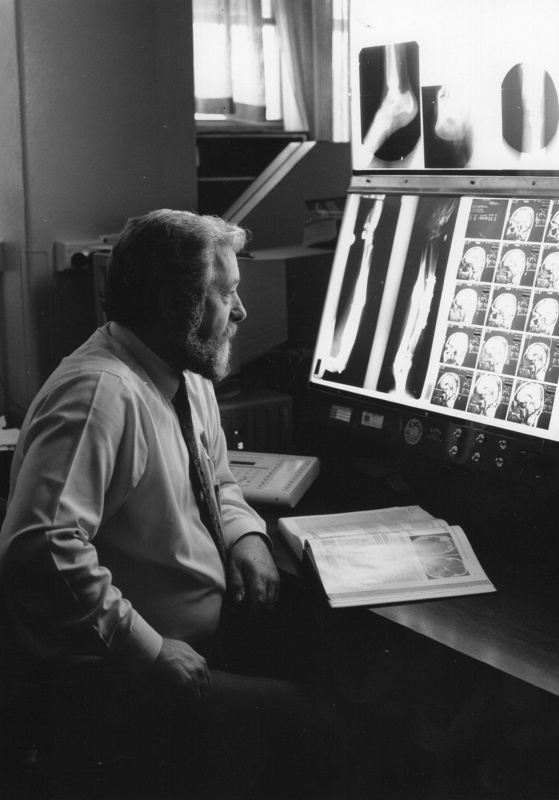 Professional Staff: Alan Hanton of Radiology; 20/11/1995; AR#16754 | eHive