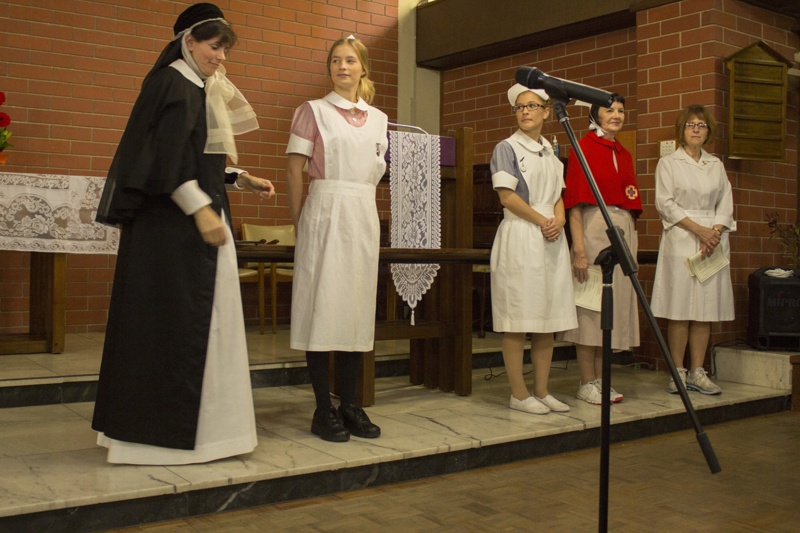 Event: Historical Nursing Uniform Parade, Foundation Day; Margot Way ...