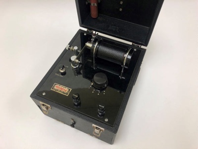 Equipment: Electrotherapeutic Induction Coil; The Medical Supply Assocciation; Ca 1940; AR#371