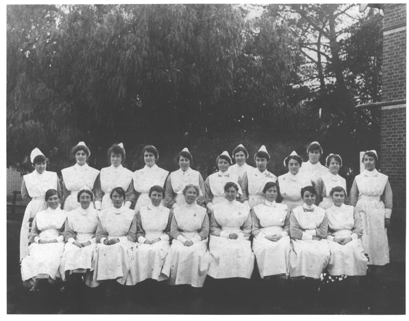 Nurse: Acting Matron Edith Williams and Staff; 1917; 4.1B.33 | eHive