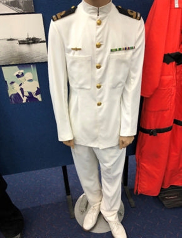 Royal Australian Navy Officer's Tropical White Ceremonial Uniform (Complete  Set)... | eHive