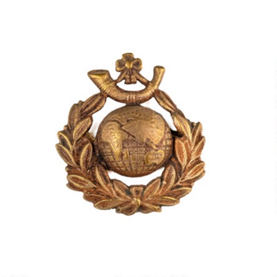 Military badges and buttons;; CRMCH 1992.24