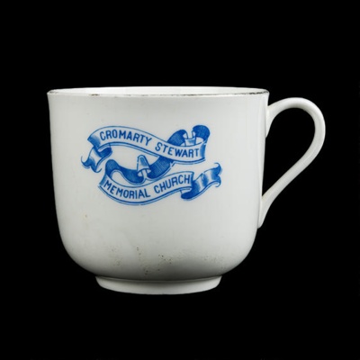 1 x porcelaine tea cup; CRMCH.2023.23.08
