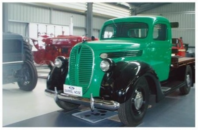 1938 Ford V8 truck; Ford Motor Company; 1938; 2015.405