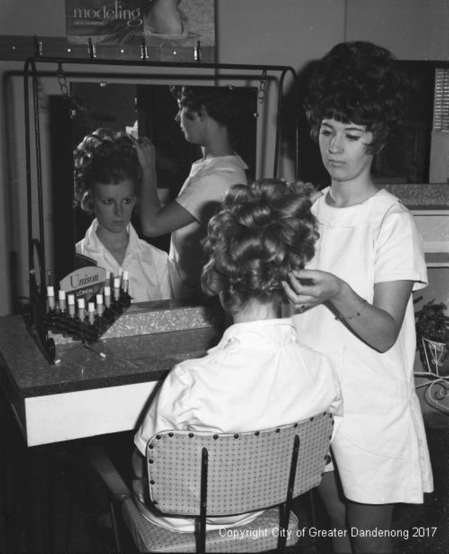 Bruce Patchell - Hairdressing - Women; Graham Southam; 1969; 10.1630.01 ...