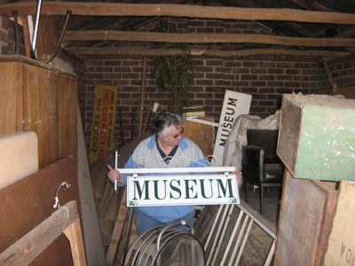 Sign Museum; 08-3090