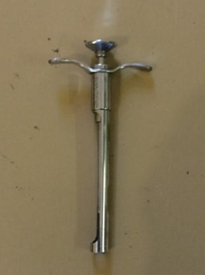 Viule Syringe; Boots; c1950; BC2014/666