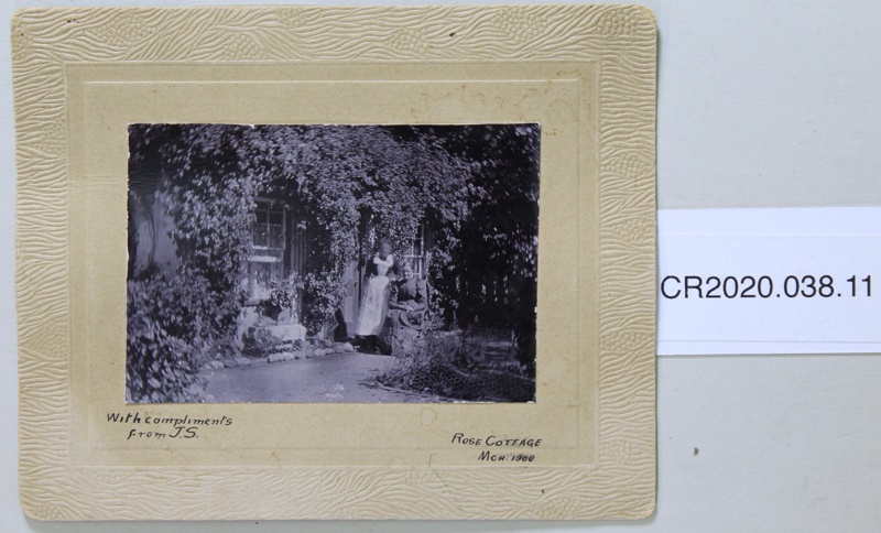 Photograph of The Redhead Cottage at Kawarau Gorge