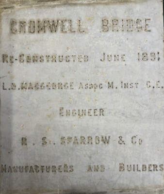 Old Cromwell Bridge Plaque image item