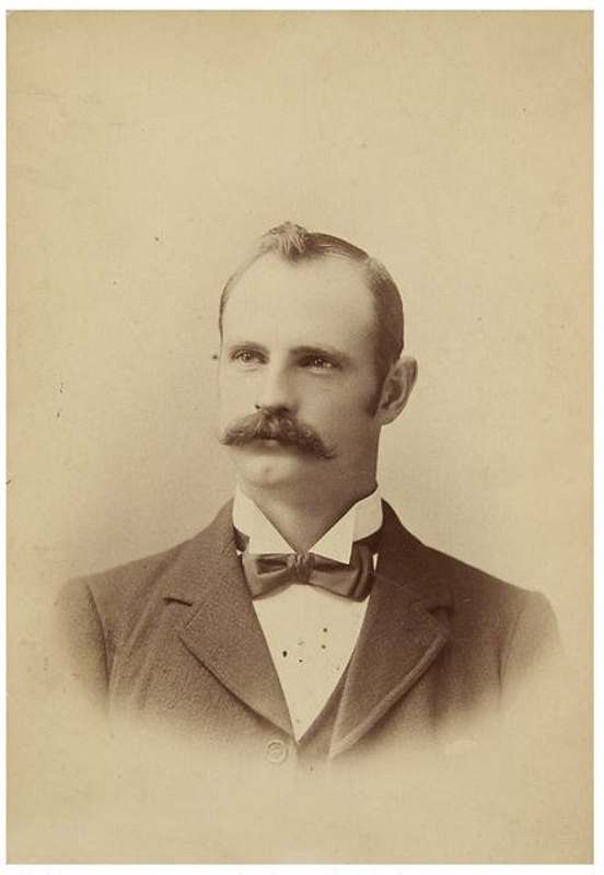 Photograph, Mr Robert Ritchie; H.M. Morris, Dunedin; CR1985.756 | eHive