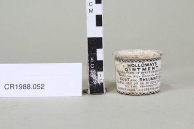 Ointment container; Holloway's Ointment; Unknown; CR1988.052
