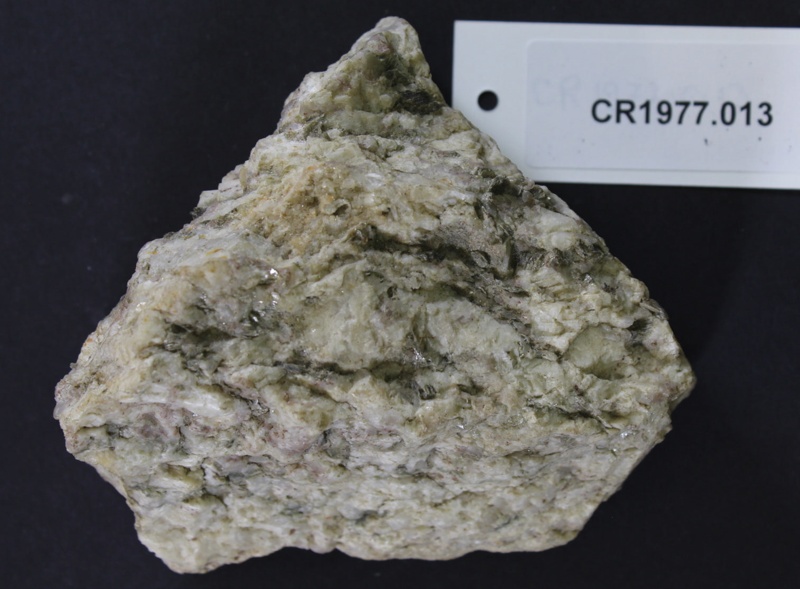 Rock specimen Granite; CR1977.013 on NZ Museums