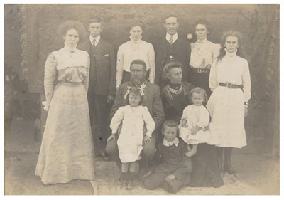 Photograph,  Arthur family c. 1920's; Unknown; Unknown; CR1985.778