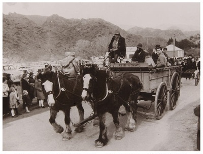 Photograph, Vincent Parcell driving a wagon in Cromwell Centenary Celebration.; Unknown; Unknown; CR1991.026