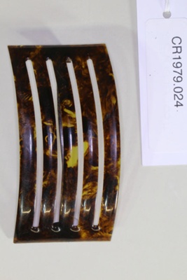 Hair clasp; Unknown maker; Unknown; CR1979.024
