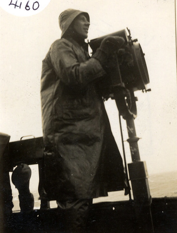 Photograph of a signalman on the bridge of HMS Vidette in 1944; SHHMG