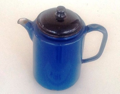 Coffee Pot ; c 1950; SH68-1712
