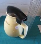 Jug - electric - cream crockery with black bakelite lid
; SH1968-3086