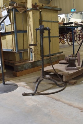 Hand Operated Horse Clipper; Burman & Sons Ltd; RT2022/019