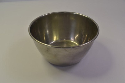 Tooth bowl; KG Luke Pty Ltd; 1956; CH22/166