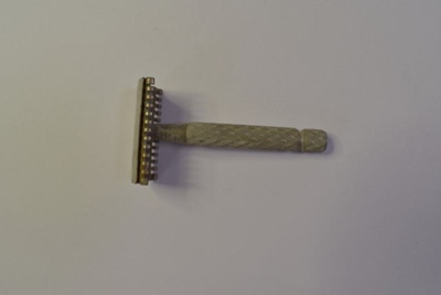 Safety razor; CH22/173