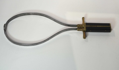 The Sheraton Collapsible Obstetric Fillet; Sheraton; Circa 1870; 1990.100