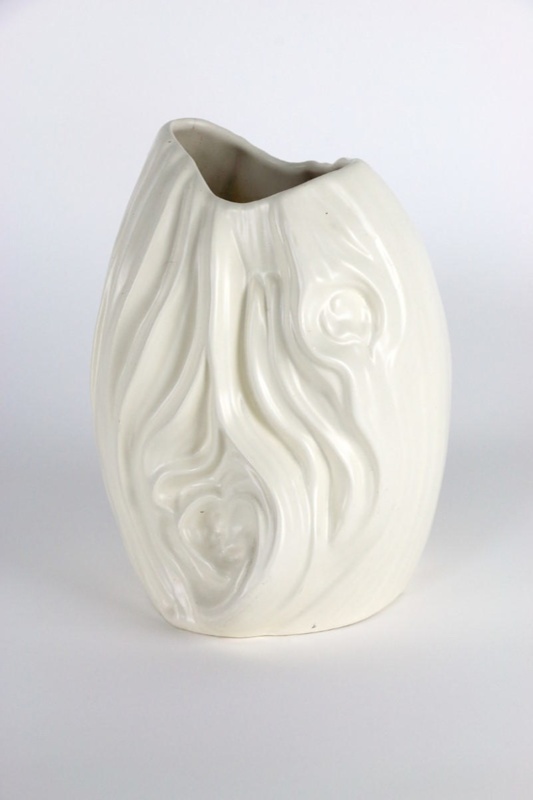 Vase; Crown Lynn Potteries Ltd; circa 1948 - 1950s; 00025 | eHive