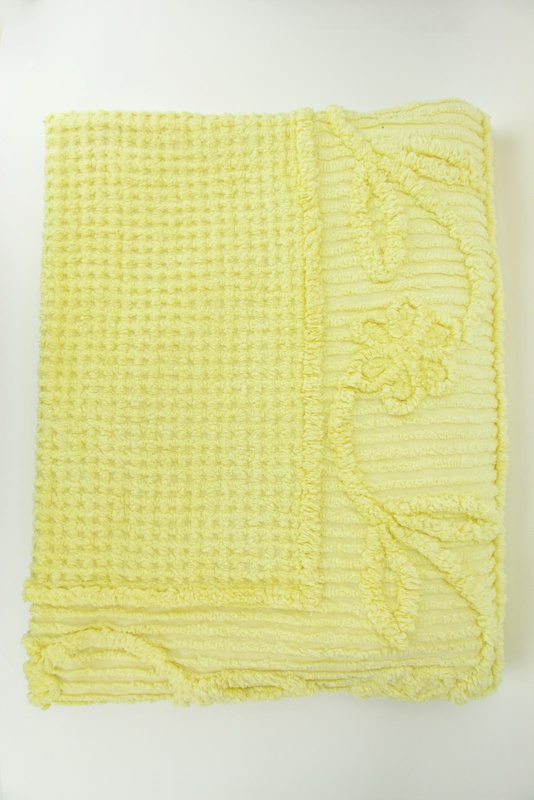 Candlewick bedspread; 03089 eHive