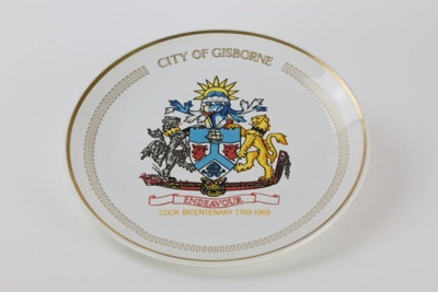 Captain Cook bicentenary souvenir plate; Crown Lynn Potteries Ltd; 1960s; 00175