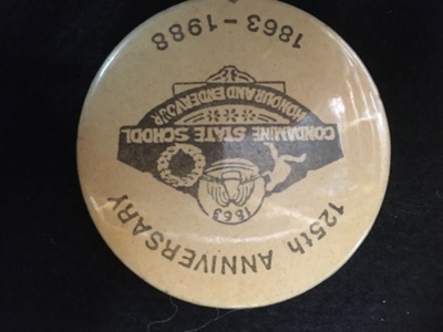 Condamine State School 1863 125th Anniversary badge; BC-0041 | eHive