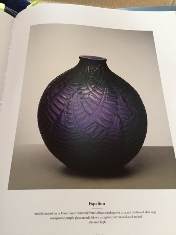 Rene Laliqueの半月型プレート　二枚 thumb_307192-1_-1.jpg