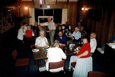 Photo, Tainui Historical Members; 2001/4