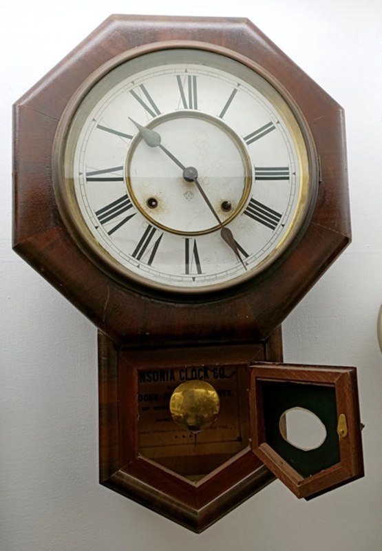 Clock, Wall Chiming; Ansonia Clock Co.; RA2020.003 on NZ Museums