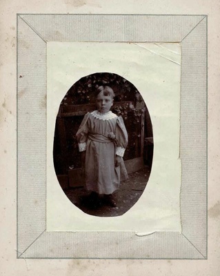 Photo Album, Kendall 1895; 1895; K2001/37/c