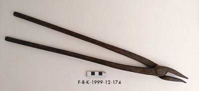 Tongs, blacksmith; F-8-K-1999-12-174