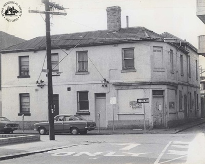 Former Devonshire Arms Hotel, corner of Fitzroy and Princes Street, Fitzroy, c. 1970; PH-990015