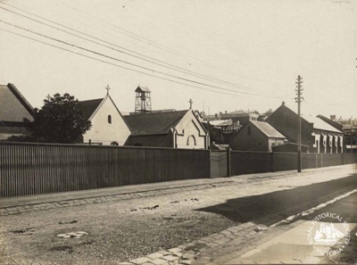 St. Francis' Roman Catholic school, side view, Little Lonsdale Street, Melbourne, 1910; A-166.2-E