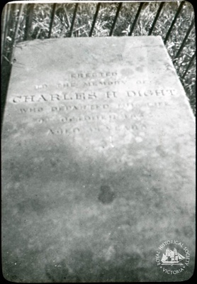 Charles Dight : Old Melbourne Cemetery, c. 1920; Miller, Everard Studley, 1886-1956.; GS-TM-22