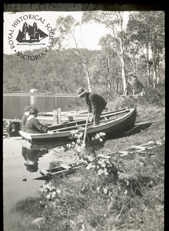 Boating on Lake Catani, ; 1870-1930.; 1919; GS- ICD-67 on eHive