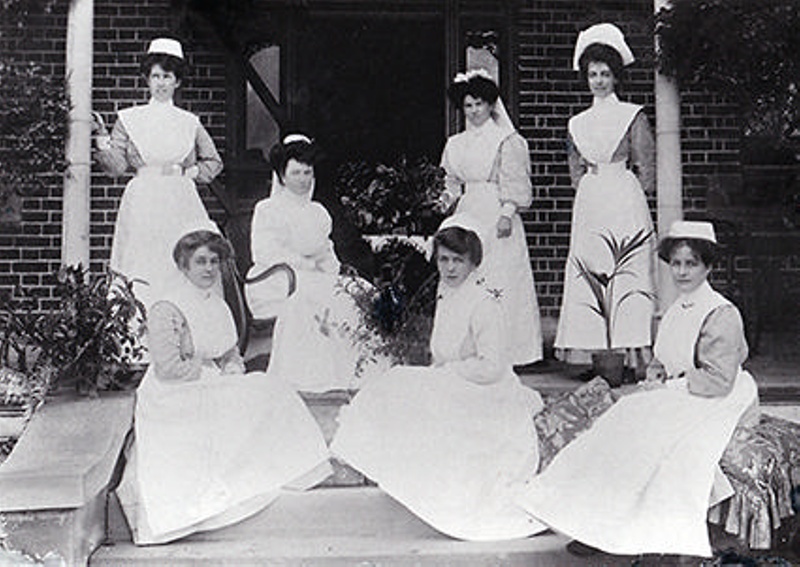 B/W Photograph Of Nurses ; 1910; P2017.039 | EHive