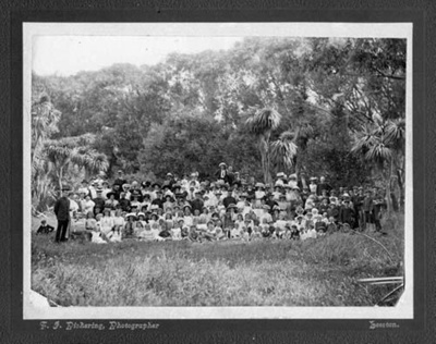 School picnic Beachcroft about 1910 George Edgar Benny at back with ...