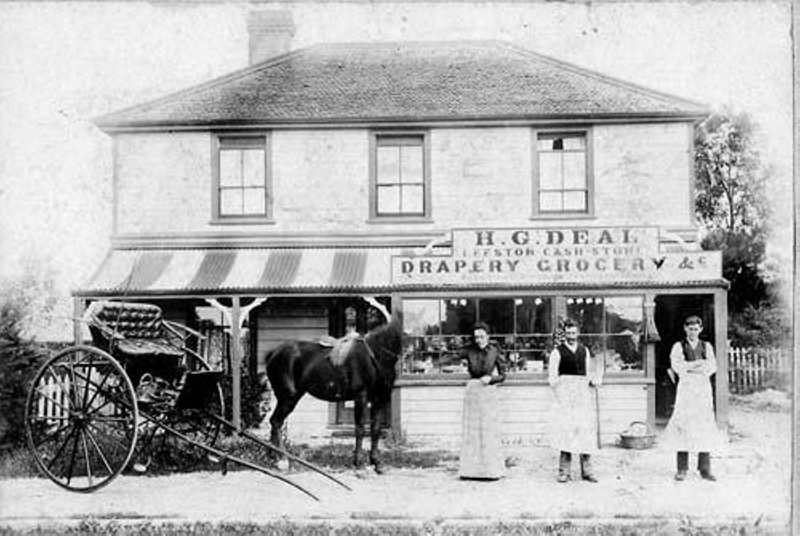 Hay house ( prev McConkey)in 44 High St Leeston approx 1893