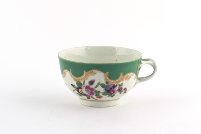 Cup; WORCESTER PORCELAIN; c. 1760 - 1770; 1993.098