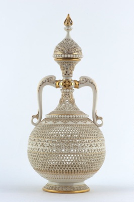 Reticulated vase and cover; WORCESTER PORCELAIN; c. 1900; 1993.100 a-b